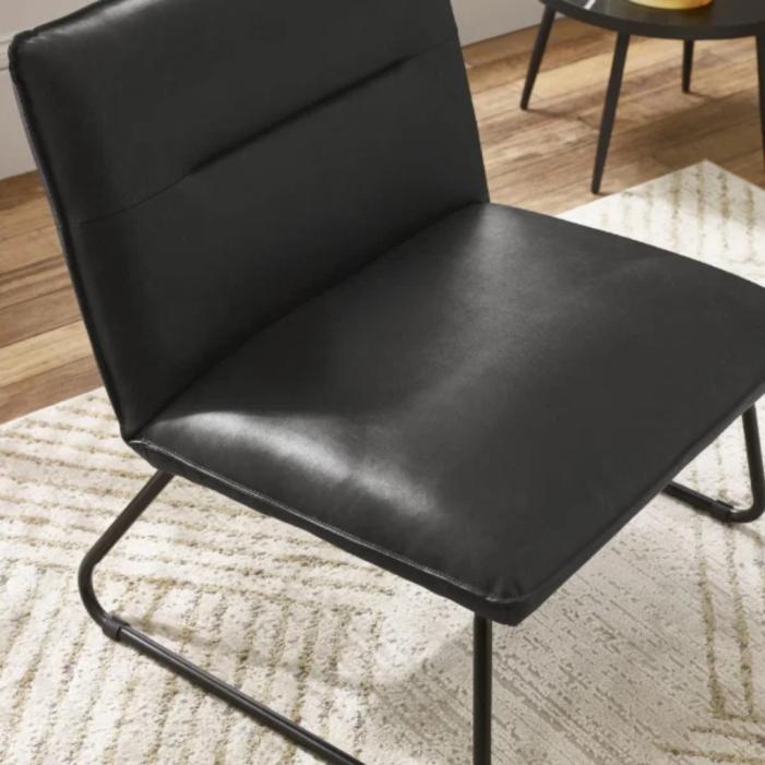 6708_furniture_Saxon Lounge Chair.jpg